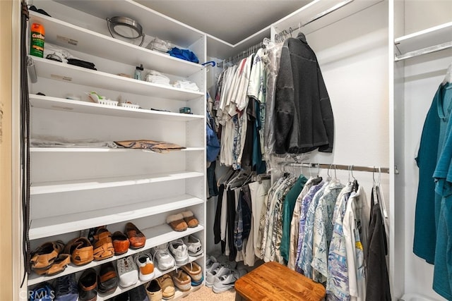 5564 Spinnaker Bay Dr, Long Beach, CA 90803 - view of walk in closet
