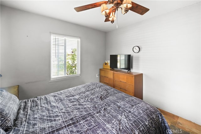 bedroom featuring ceiling fan