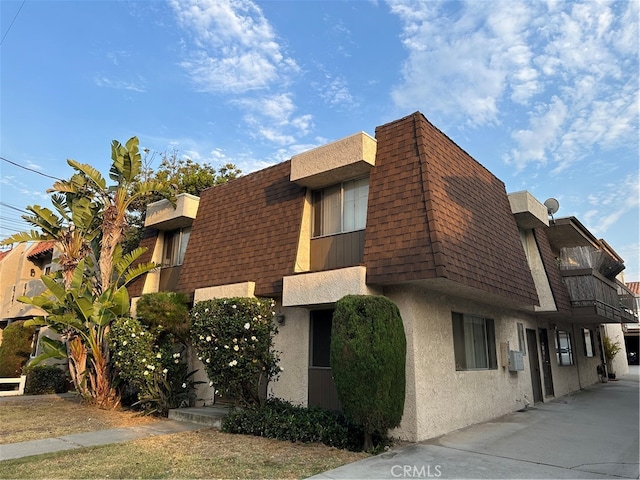 view of building exterior