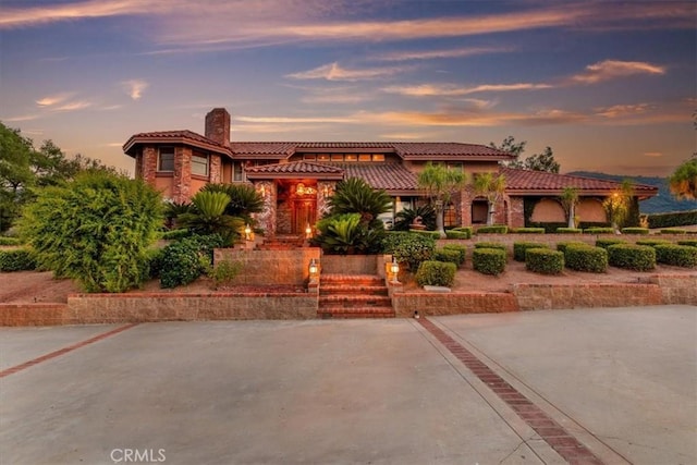 view of mediterranean / spanish-style home