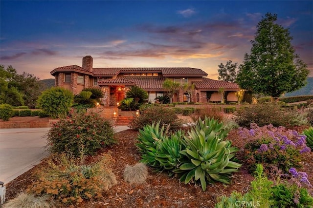 view of mediterranean / spanish-style house