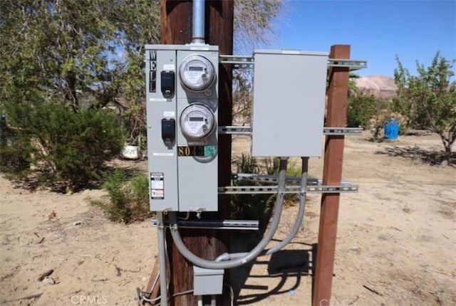 8043 Mojave Tropico Rd, Mojave, CA 93501 - exterior view of electric meter
