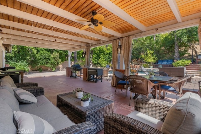 view of patio featuring ceiling fan and an outdoor hangout area