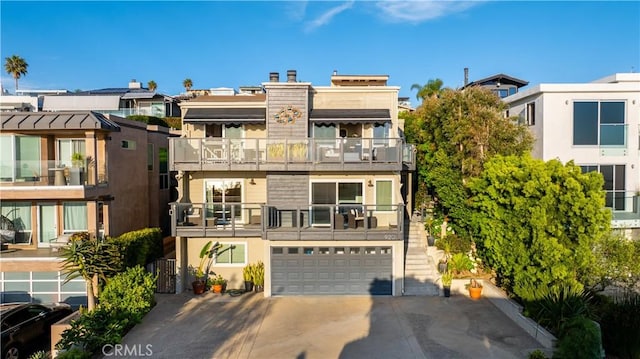 view of front of home with a garage