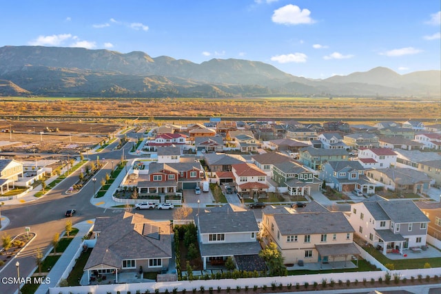 bird's eye view featuring a mountain view