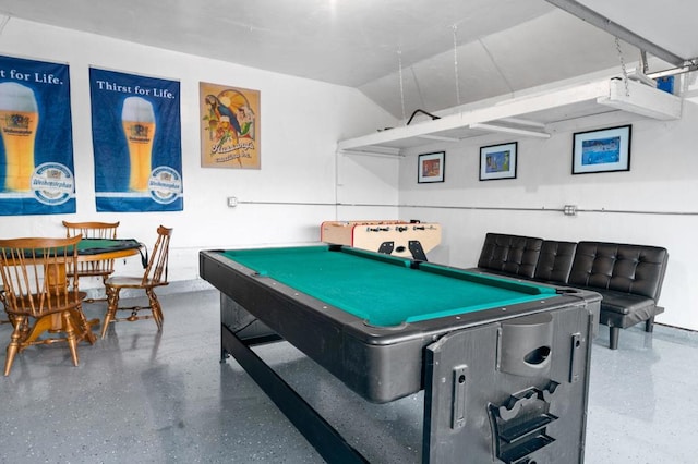 rec room featuring pool table