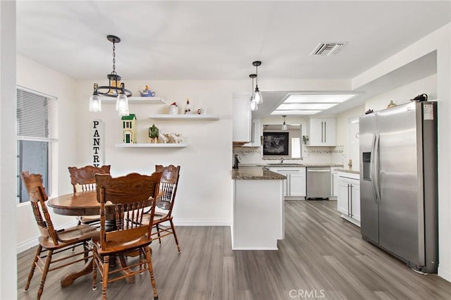 22751 Running Rabbit Ct, Canyon Lake, CA 92587 - photo 15