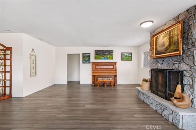 22751 Running Rabbit Ct, Canyon Lake, CA 92587 - photo 10