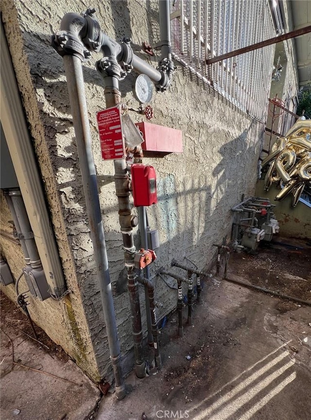 details featuring gas meter