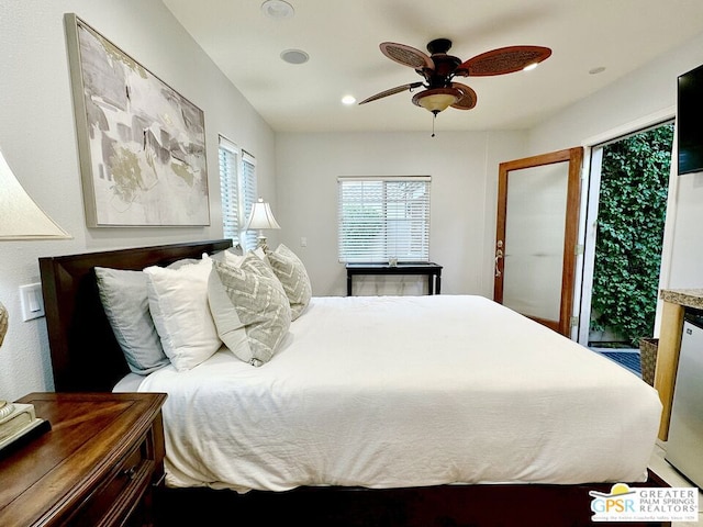 bedroom with ceiling fan