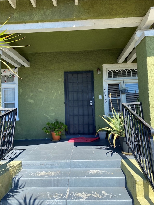 view of property entrance