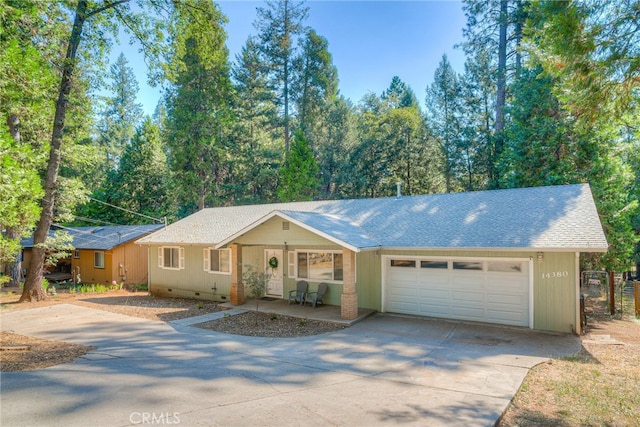 single story home featuring a garage