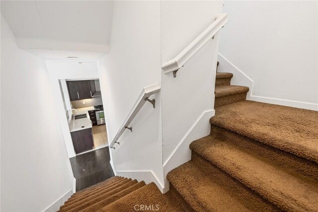 561 W Maple Ave, Orange, CA 92868 - photo 30