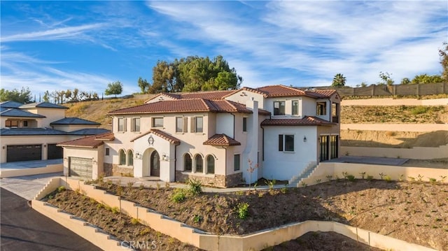 view of mediterranean / spanish-style home