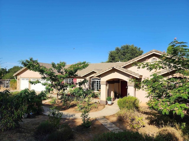 view of front of house featuring a garage