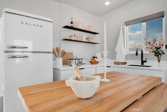 dining area with sink