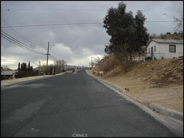 Listing photo 2 for 0 A St, Victorville CA 92395