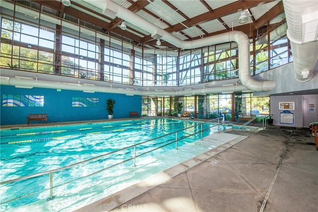 view of swimming pool