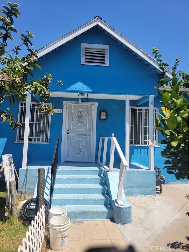 view of front facade