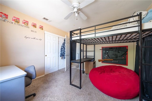 carpeted bedroom featuring ceiling fan