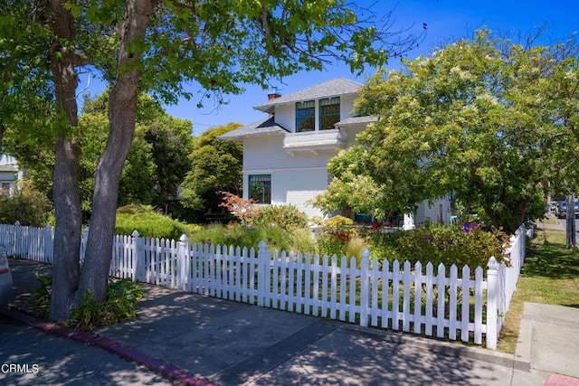 view of front of property