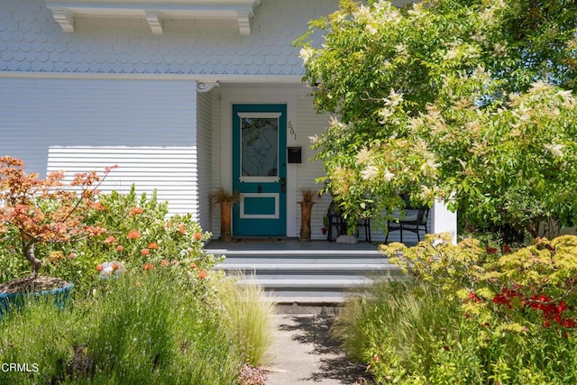 view of property entrance