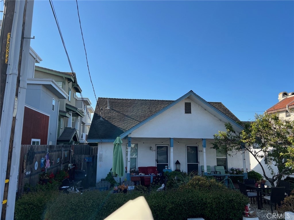 bungalow-style home with covered porch