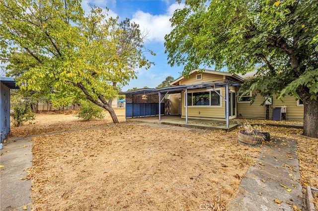 view of front of property