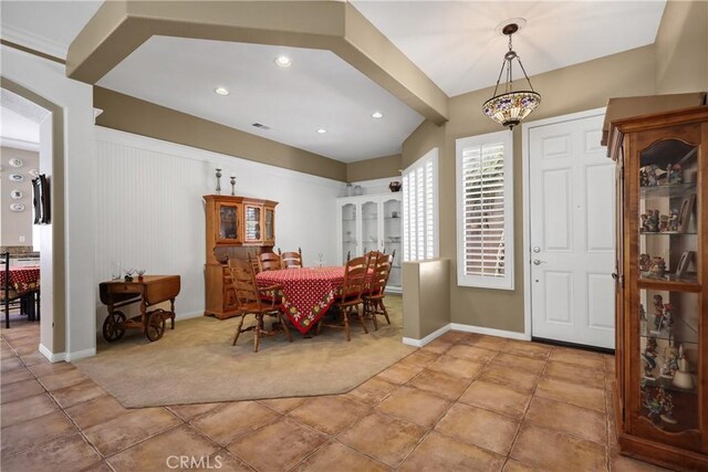 dining room with light tile patterned floors