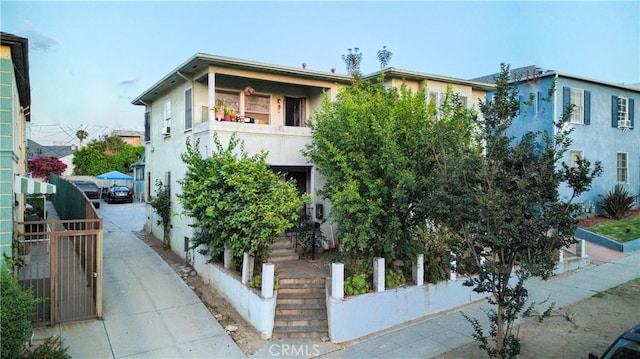 view of front of home