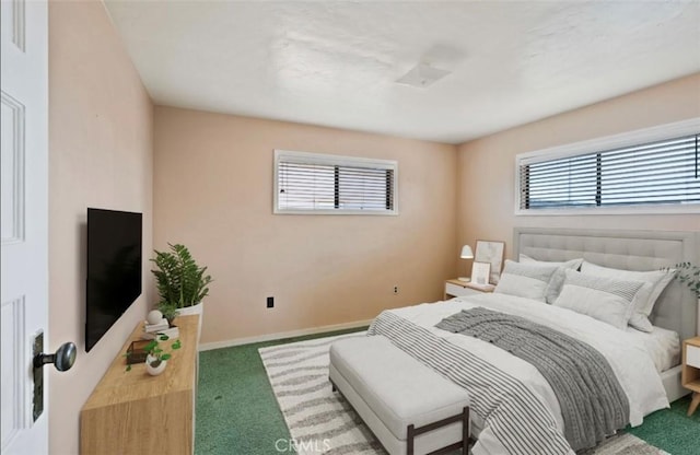 bedroom with carpet flooring