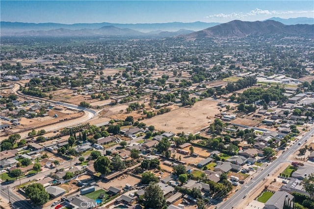 bird's eye view featuring a mountain view