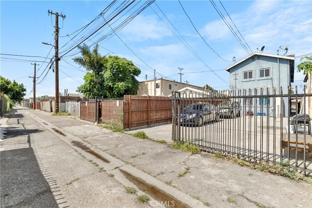 10406 Avalon Blvd, Los Angeles, CA 90003 - view of road