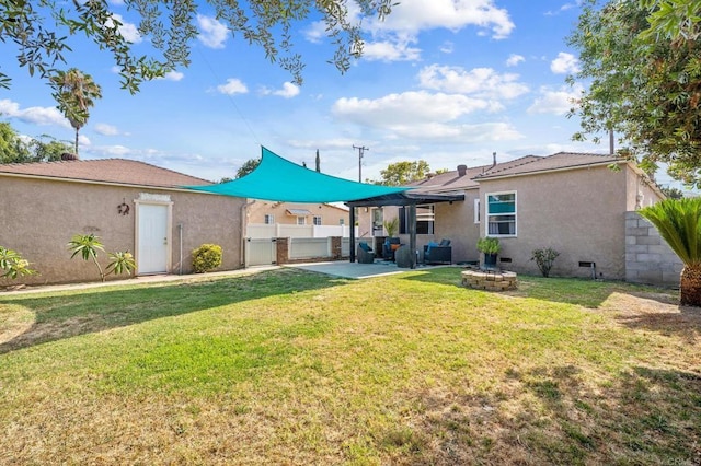 view of yard with a patio area