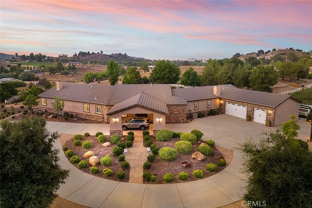 view of front of house with a garage