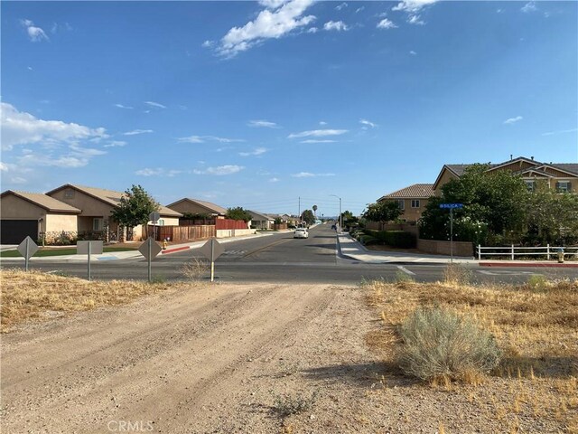 Listing photo 3 for 1 Silica Rd, Victorville CA 92395