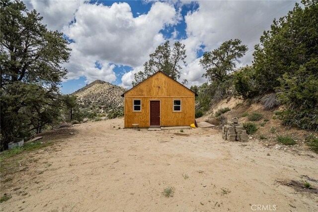 7725 Scenic Dr, Pinon Hills, CA 92372