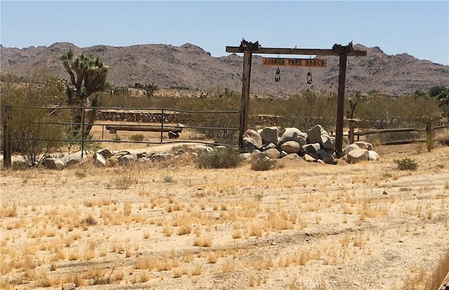 Listing photo 3 for 62551 Turtle Rd, Joshua Tree CA 92252