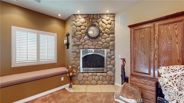919 Venus Way, Crestline, CA 92325 - interior space featuring recessed lighting, light carpet, a fireplace, visible vents, and baseboards