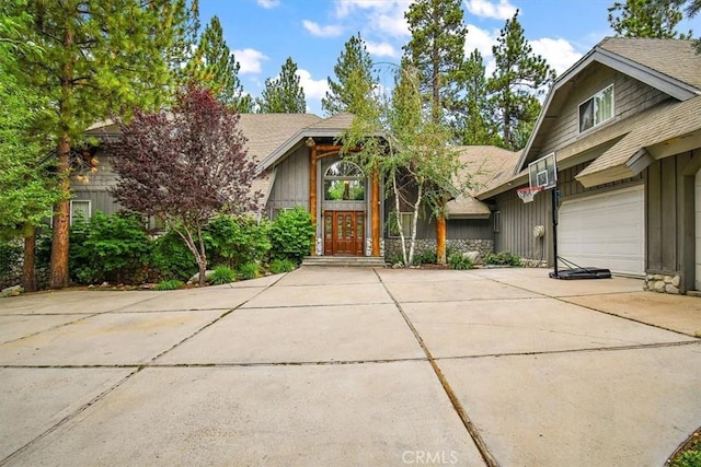 view of front of property featuring a garage