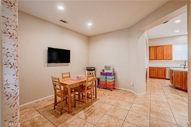 dining room featuring recessed lighting, visible vents, baseboards, and light tile patterned flooring