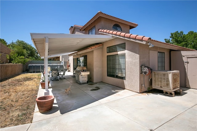 view of front of property with a patio