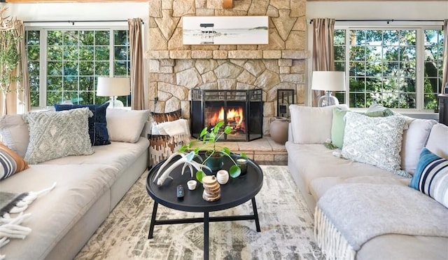 514 Emerald Dr, Lake Arrowhead, CA 92352 - living room with a fireplace
