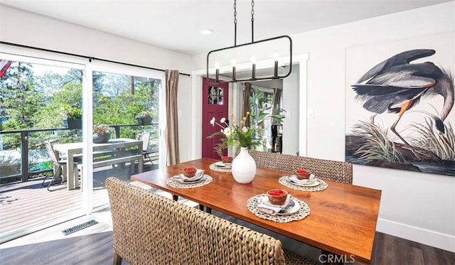514 Emerald Dr, Lake Arrowhead, CA 92352 - dining room featuring wood finished floors, a chandelier, and recessed lighting