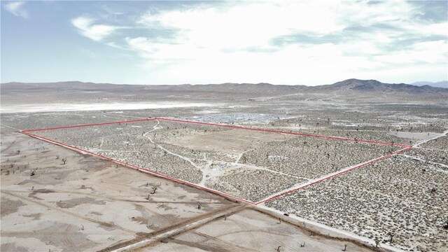 5020 Plato St, Adelanto, CA 92301