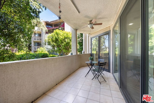 balcony with ceiling fan