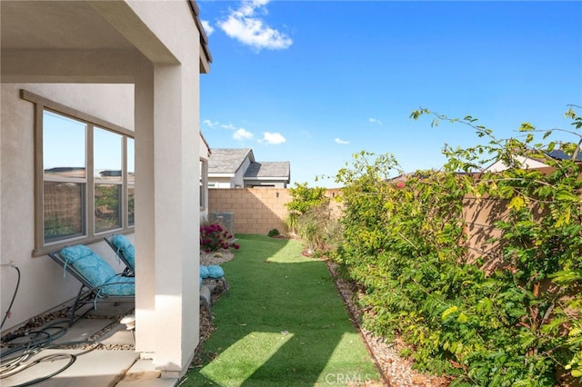 view of yard with a patio