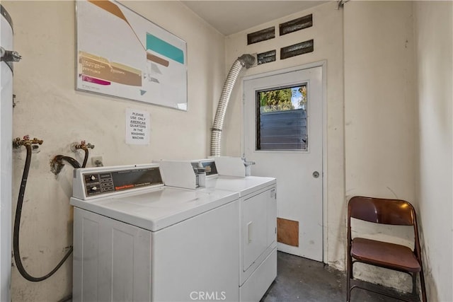 washroom with washer and clothes dryer