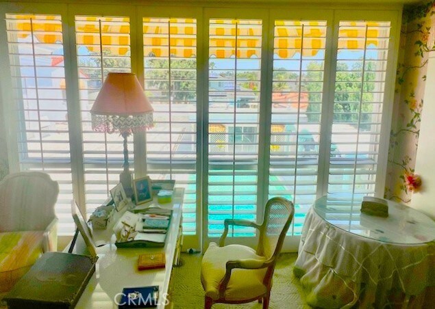 730 Santiago Ave, Long Beach, CA 90804 - view of sunroom