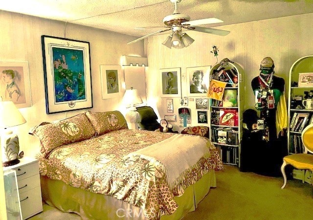 730 Santiago Ave, Long Beach, CA 90804 - carpeted bedroom featuring a ceiling fan